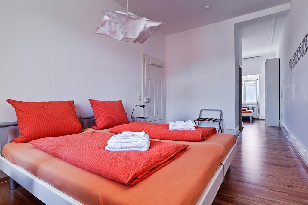 לוראך Pensionsieben Das Andere Hotel חדר תמונה